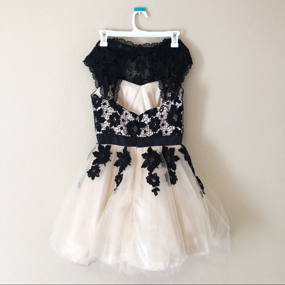 Cream color special occasion dress - Picture 2 of 7